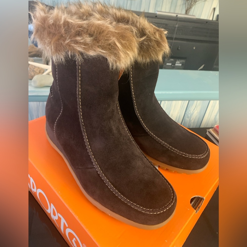 Sporto brown suede Women's Faux Fur Lined Boots 9 NWT